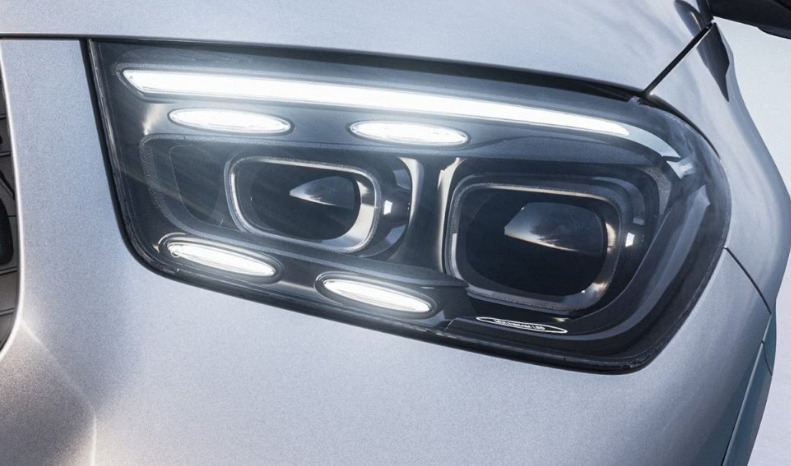 mercedes-benz-gle-head-light