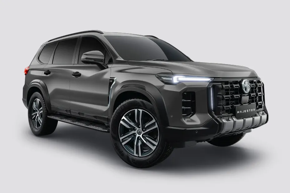 mg-majestor-front-right-view