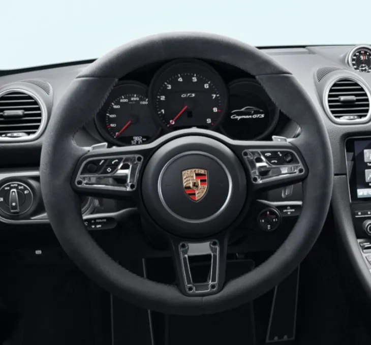 porsche-718-steering-with-control