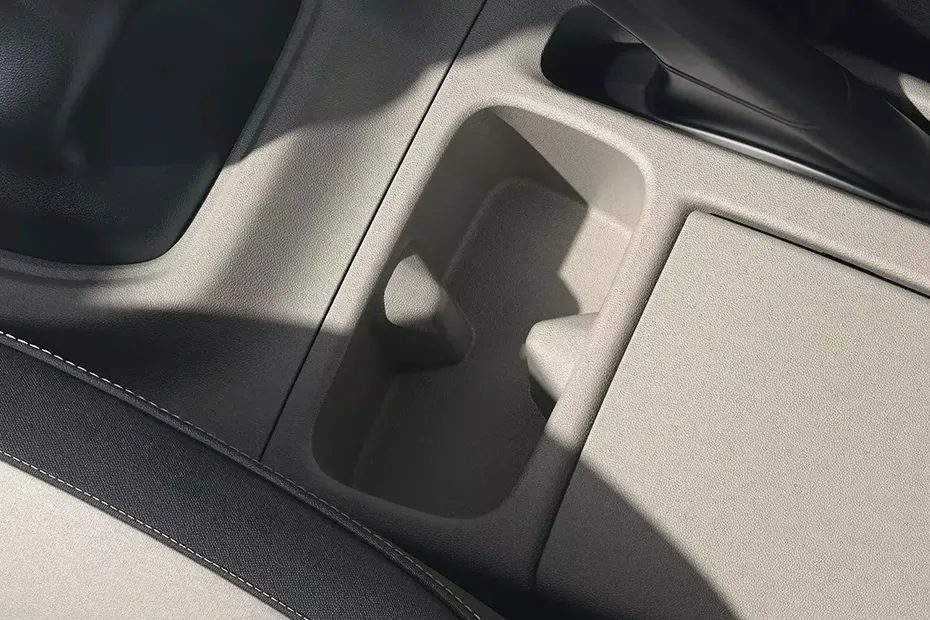 renault-triber-cup-holder