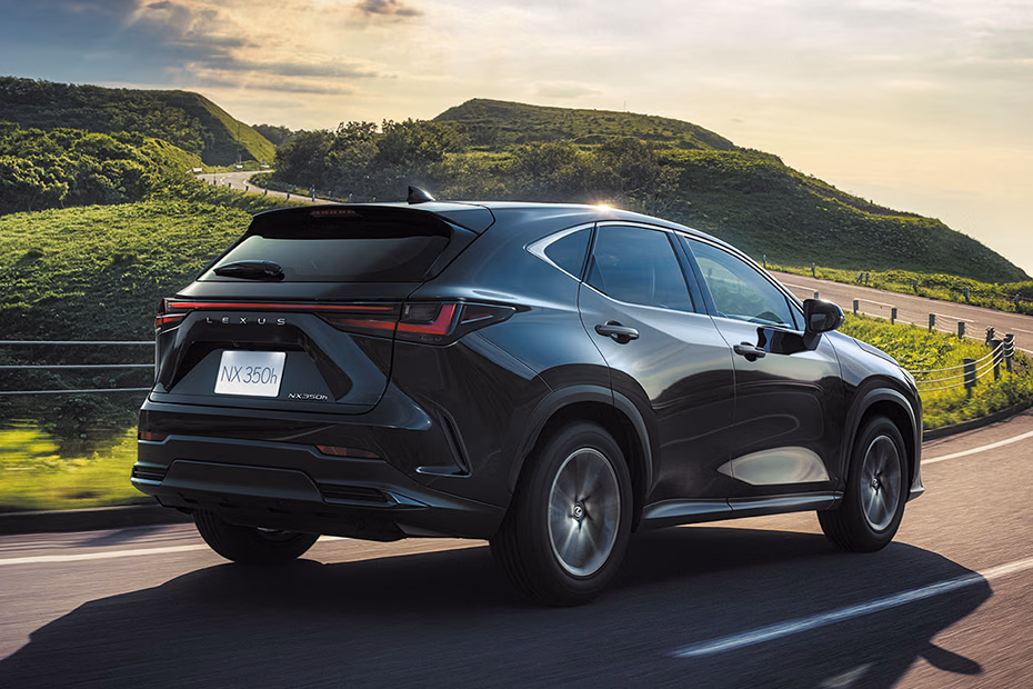 rlexus-nx-rear-right-view