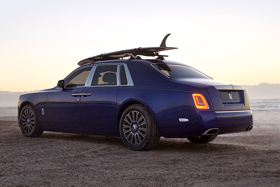 rolls-royce-phantom-rear-left-view