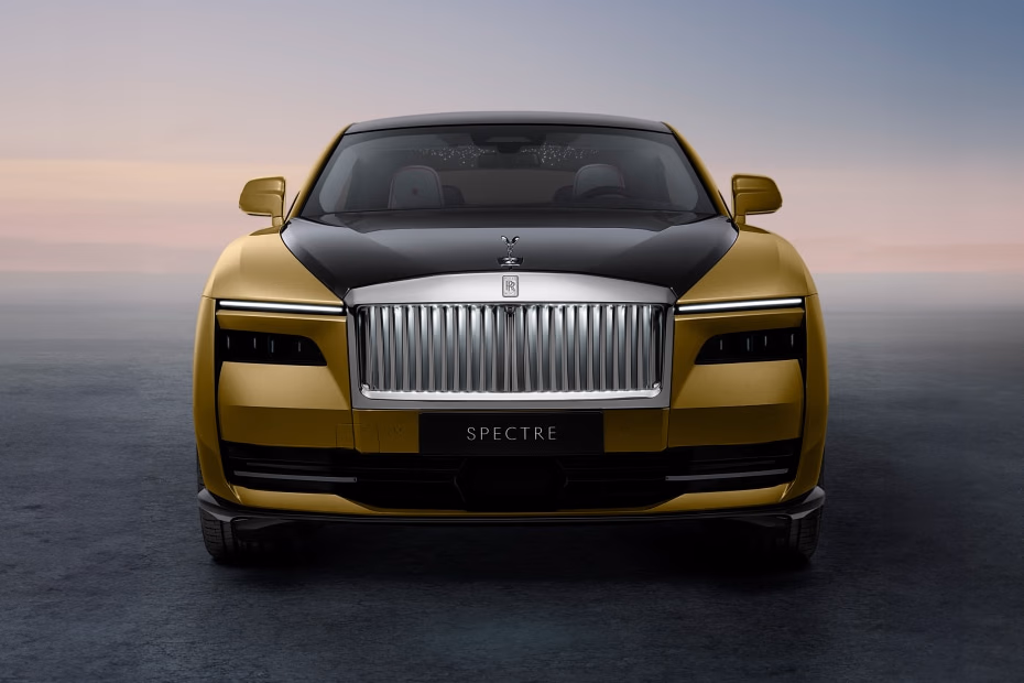 rolls-royce-spectre-front-view