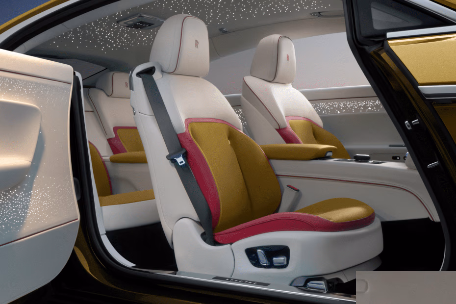 rolls-royce-spectre-rear-seats