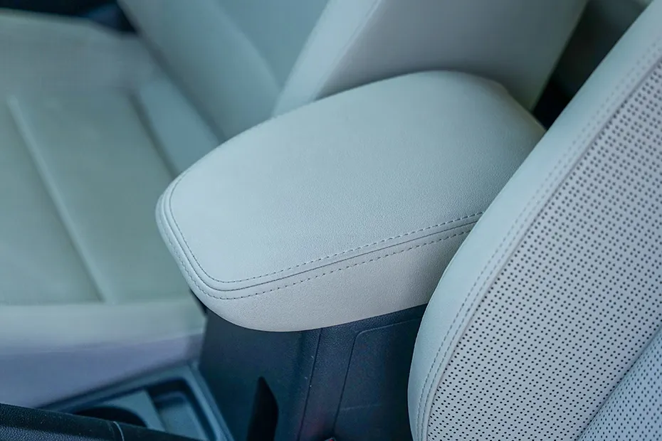 skoda-kushaq-front-armrest