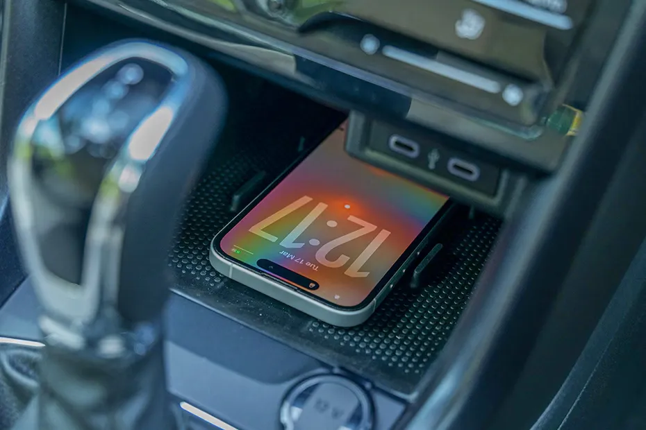 skoda-kushaq-wireless-charging-pad