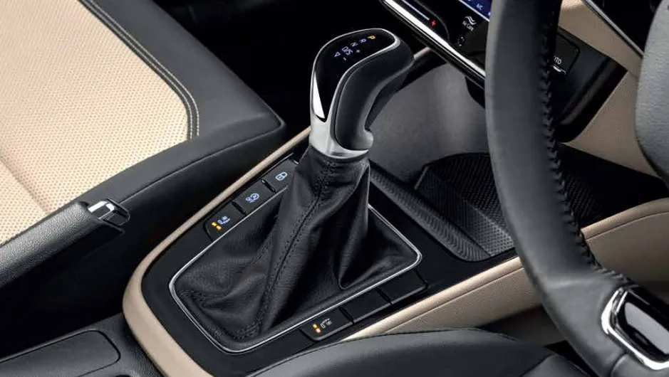 skoda-slavia-gearlever