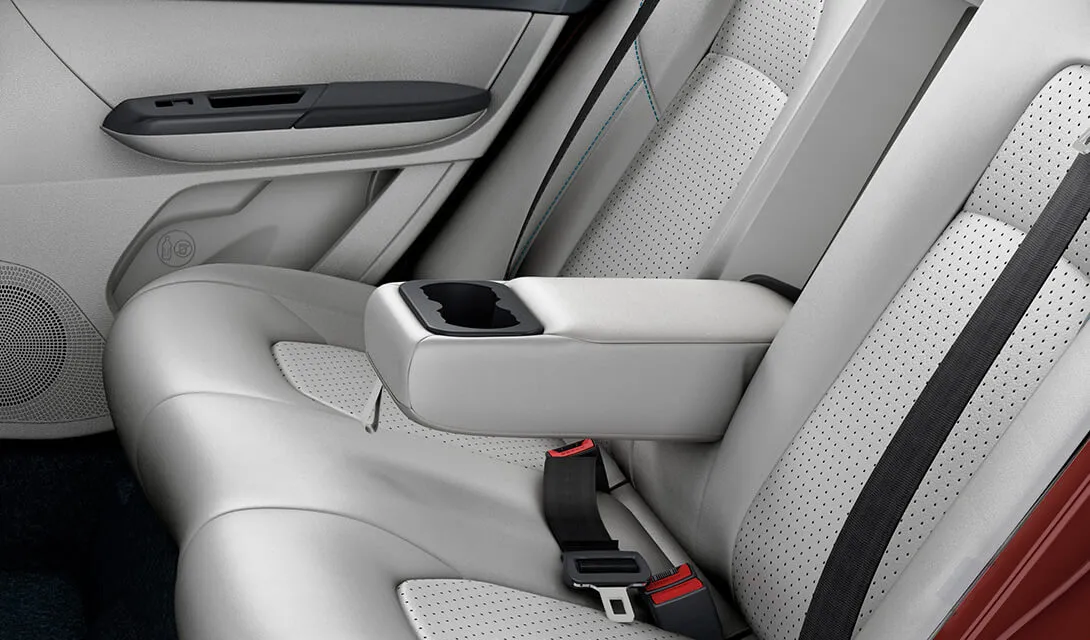 tata-tigor-ev-cup-holder