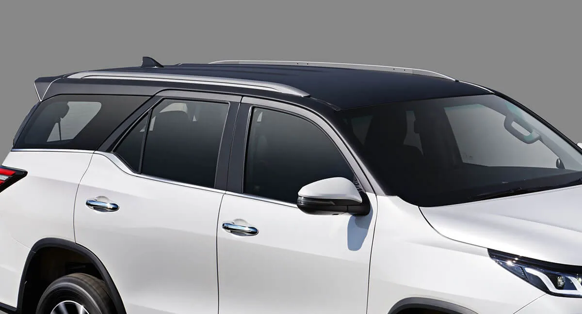 toyota-fortuner-legender-windows