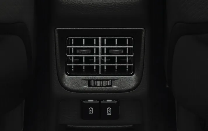 toyota-glanza-rear-ac-vents