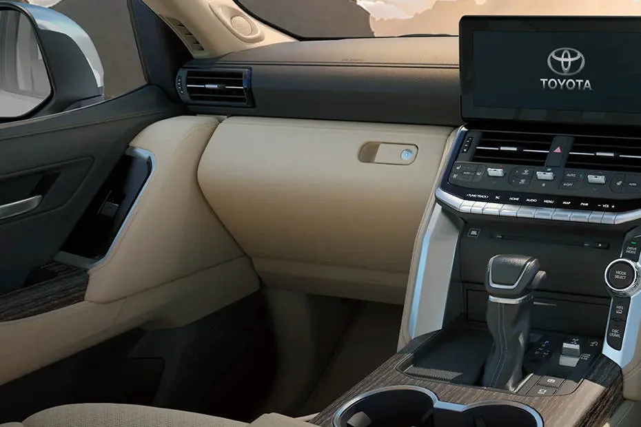 toyota-land-cruiser-300-glovebox