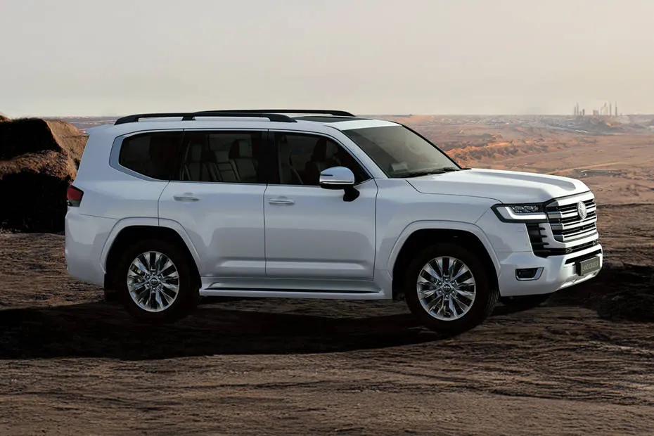 toyota-land-cruiser-300-right-view