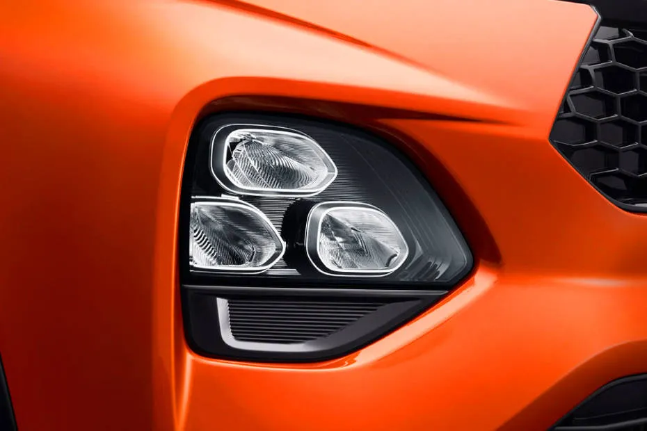 toyota-taisor-front-fog-lamp