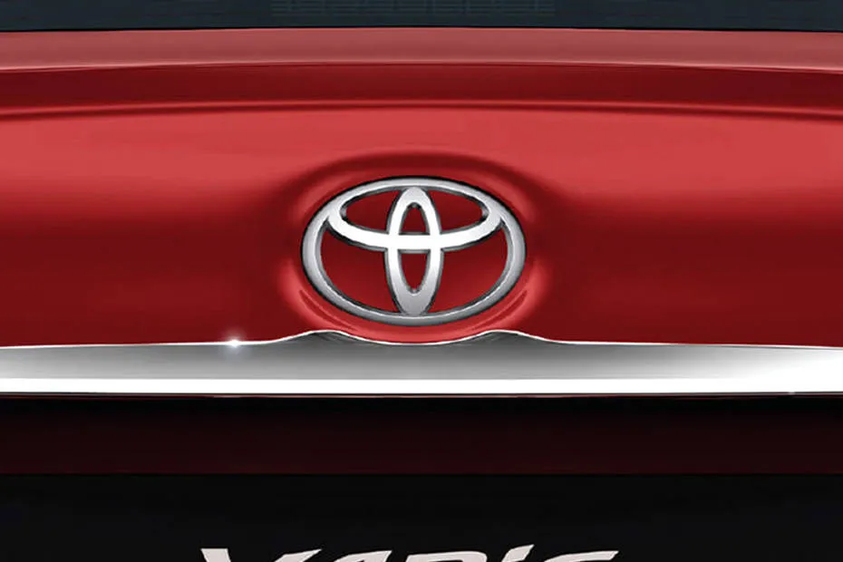 toyota-yaris-front-grill