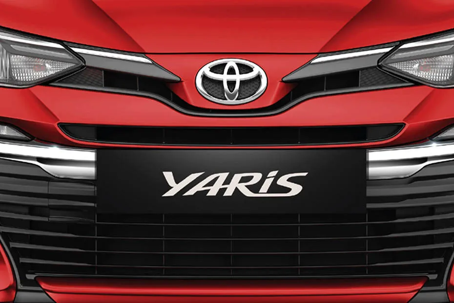 toyota-yaris-grille