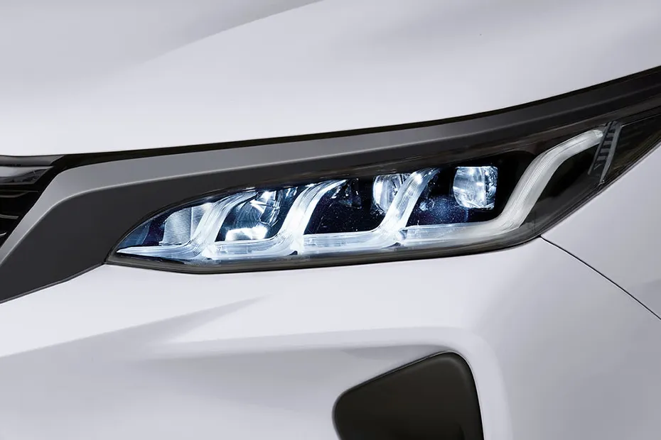 Toyota Fortuner Legender