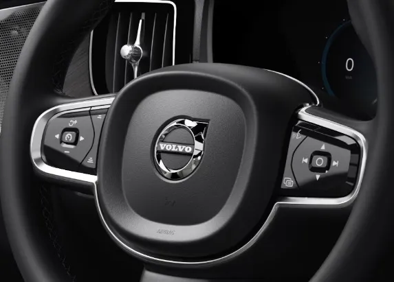 volvo-xc-90-steering-with-controls