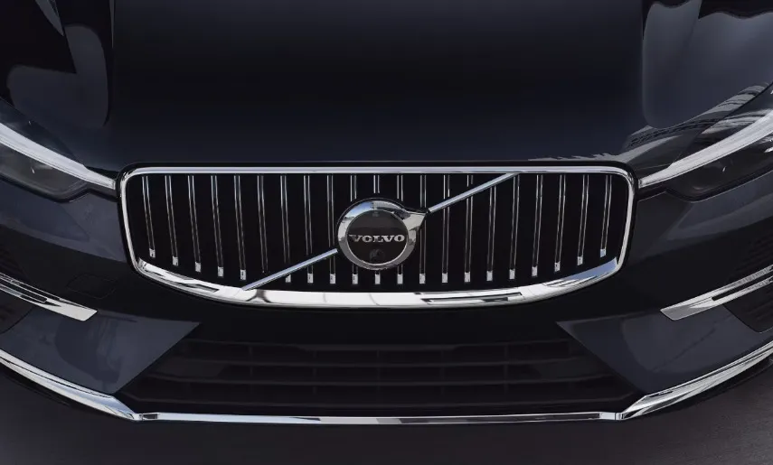 volvo-xc-90-top-front-view